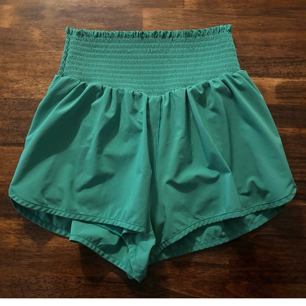 Aerie Offline Women’s Medium Shorts Smocked Waist High Rise Flowy Running
